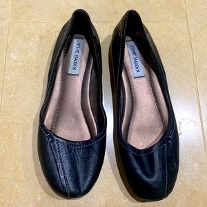Steve Madden Black Leather Ballet Flats - size 9